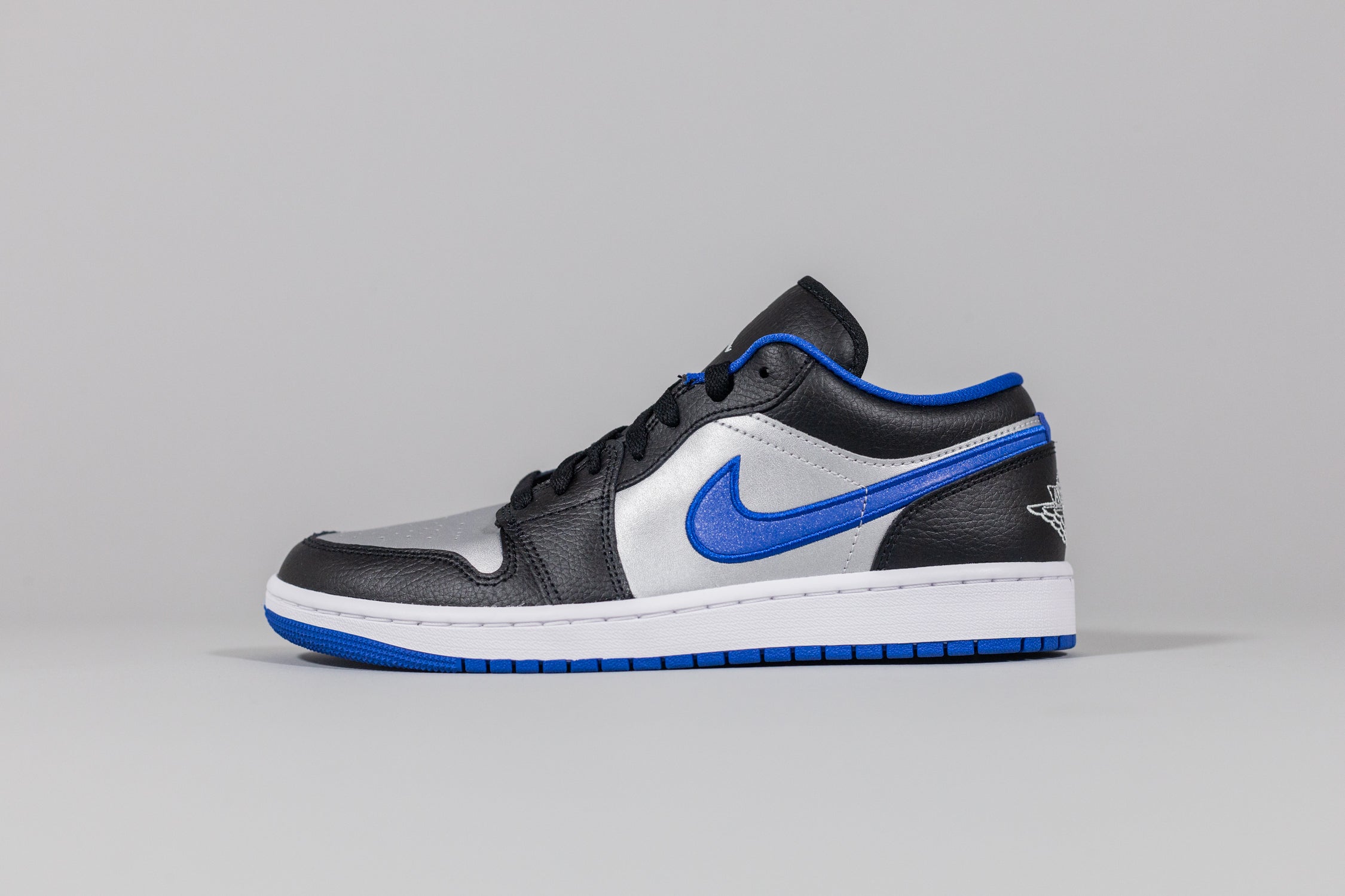 Jordan 1 Low Black Game Royal Metallic Platinum