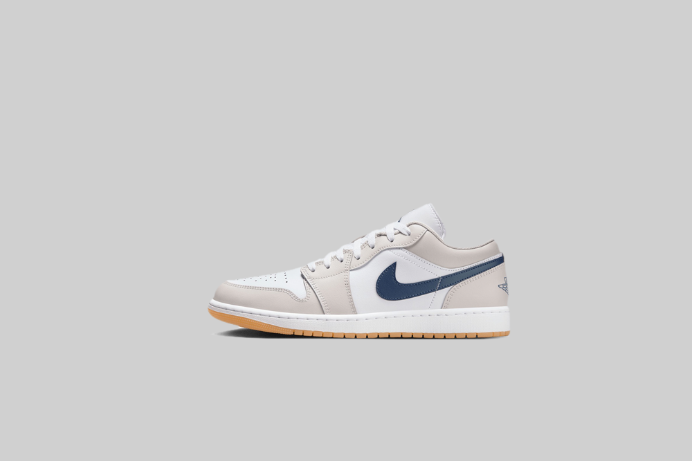 Air Jordan 1 Low &