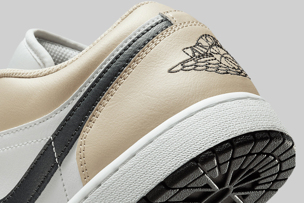 Air Jordan 1 Low &
