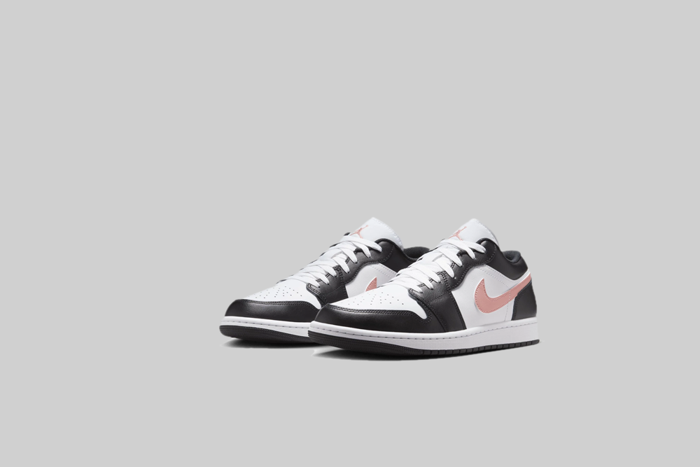 Air Jordan 1 Low &