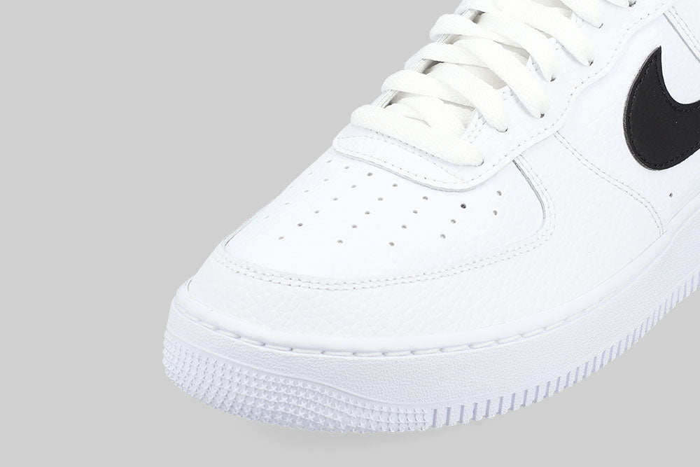 Nike Air Force 1 &