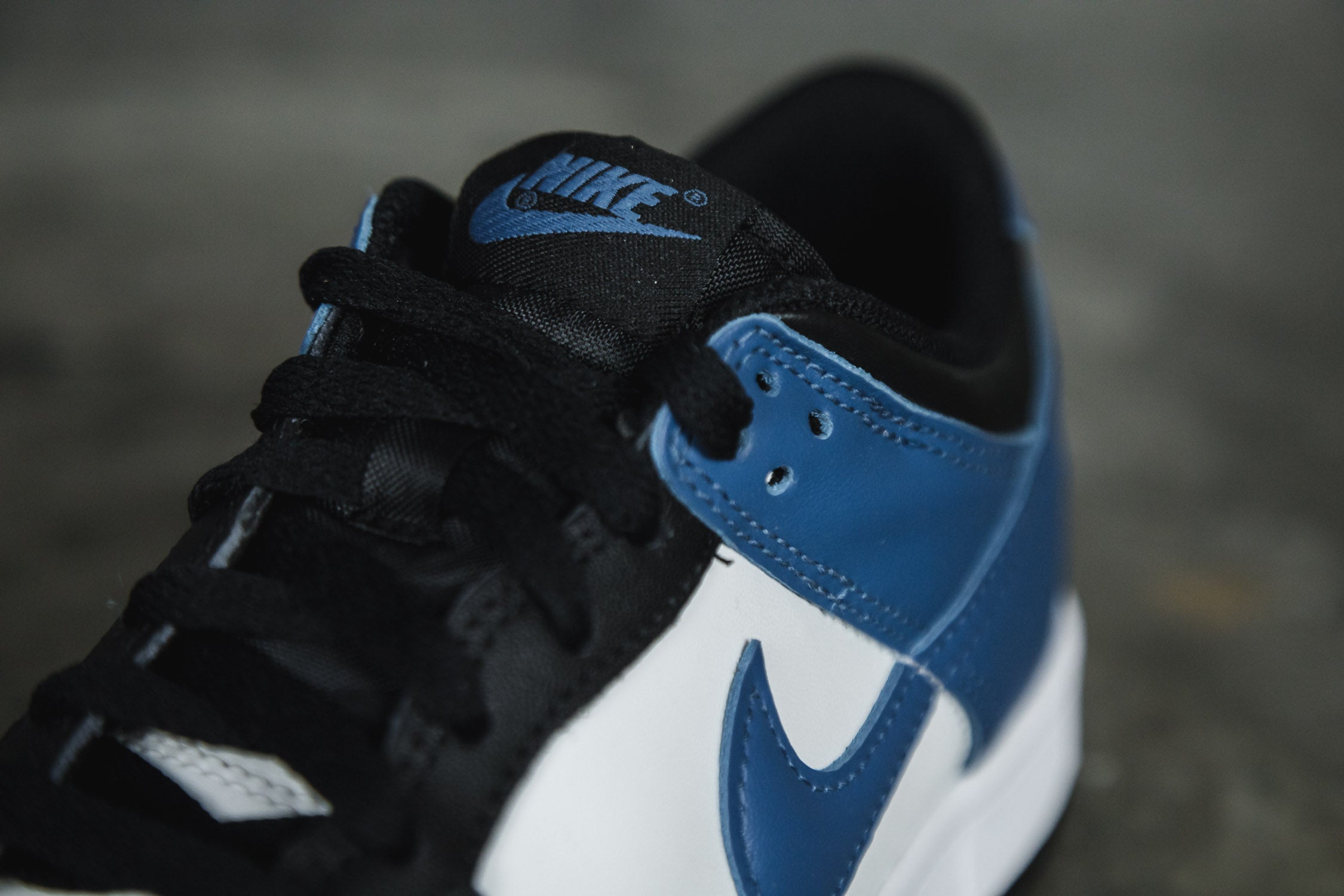 Nike Dunk Low &