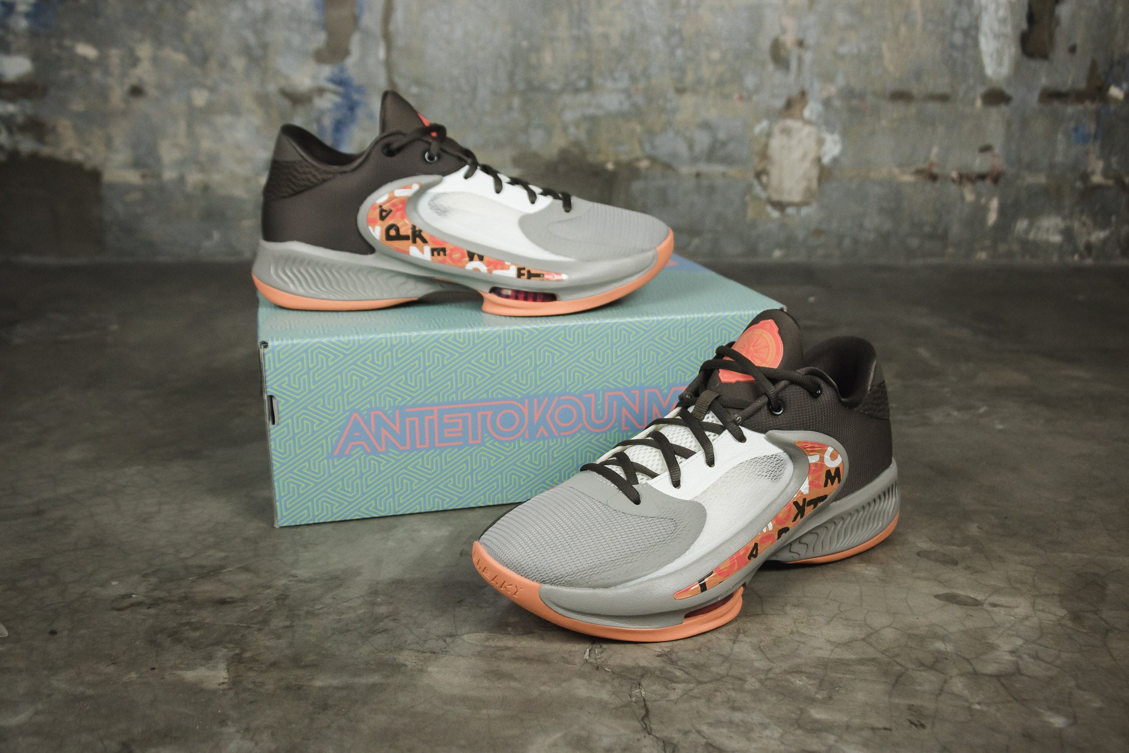 Nike Zoom Freak 4 &