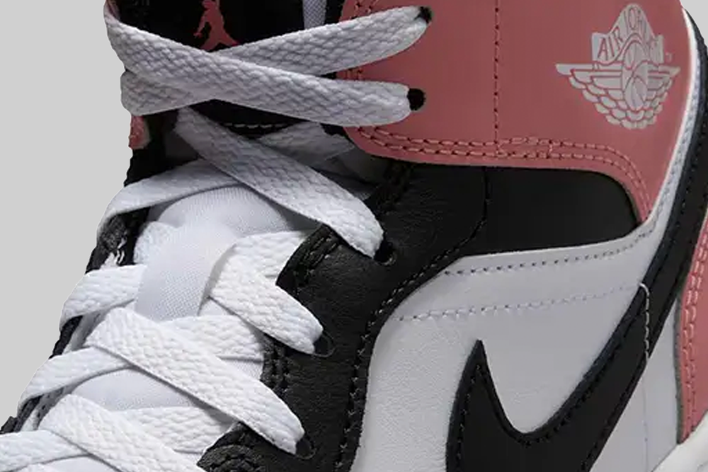 Air Jordan 1 Mid &