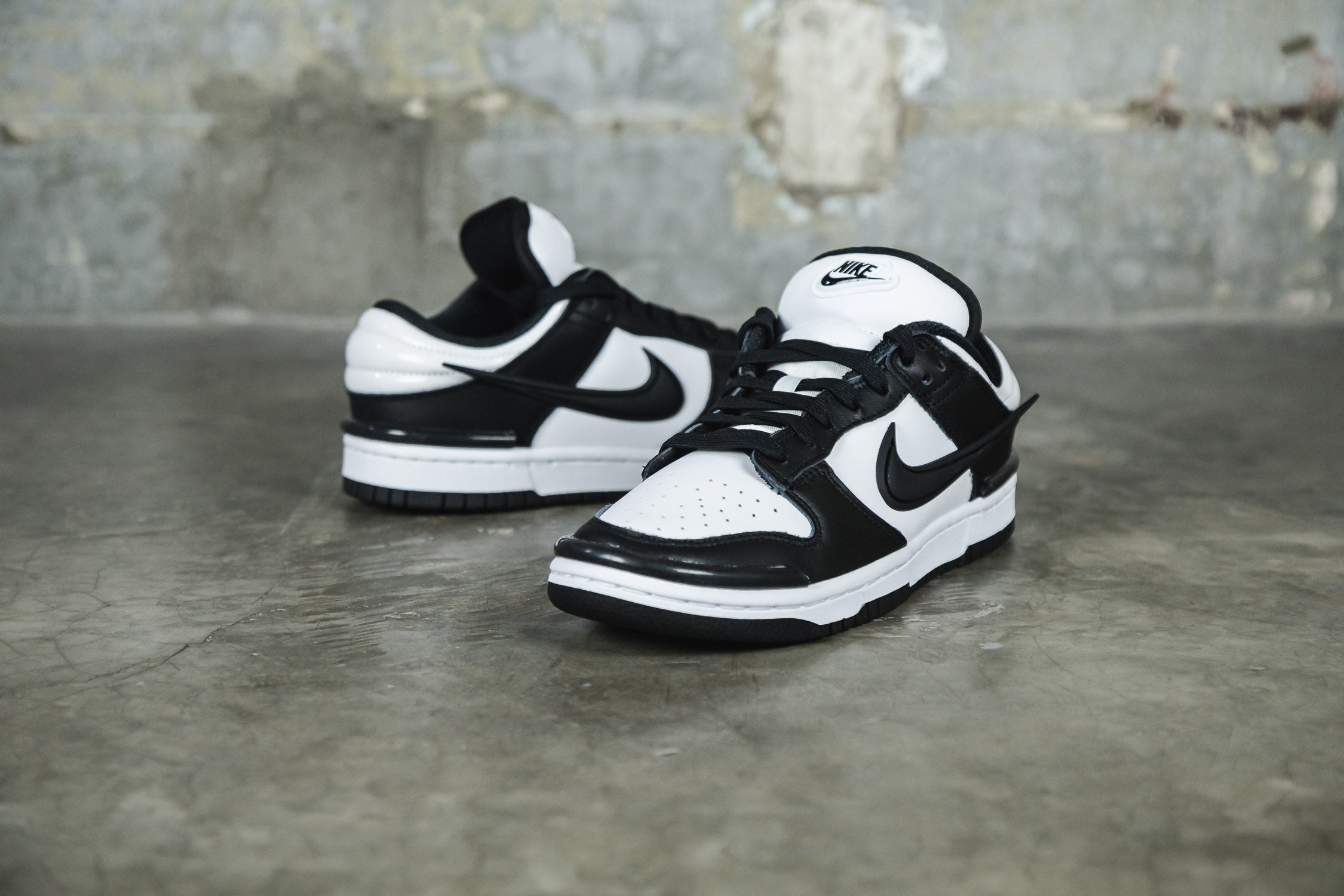 W NIKE DUNK LOW TWIST BLACK/WHITE-BLACK (6946753544258)