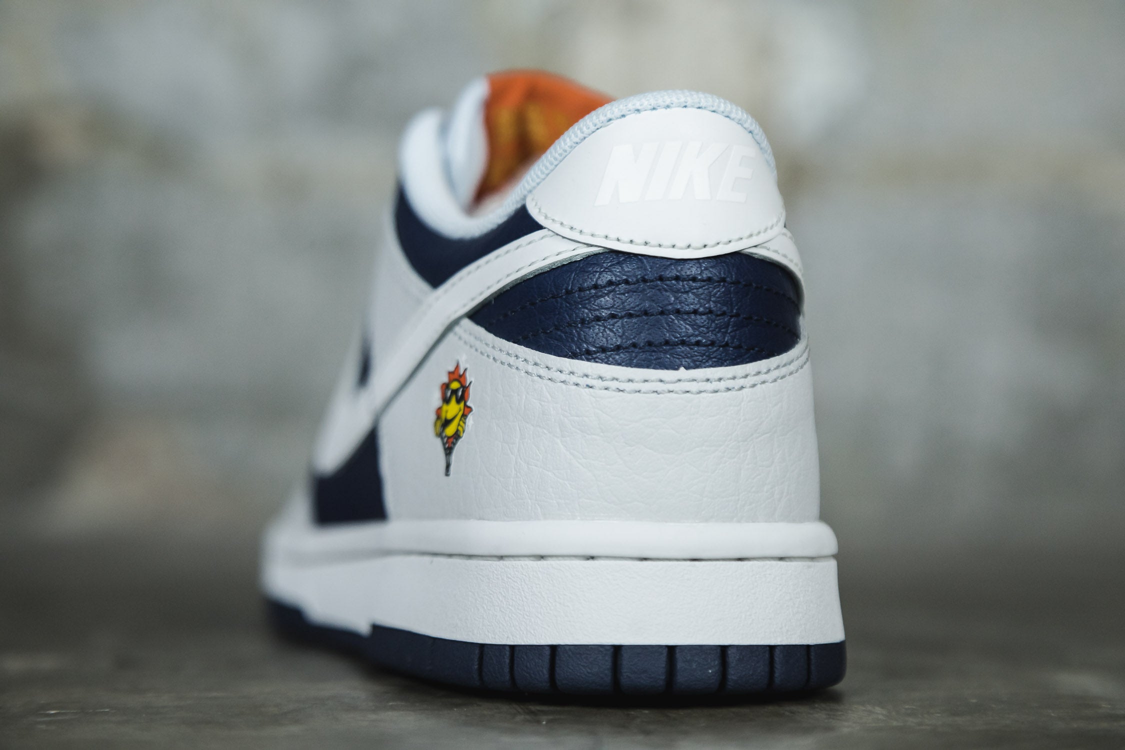 Nike Dunk Low &