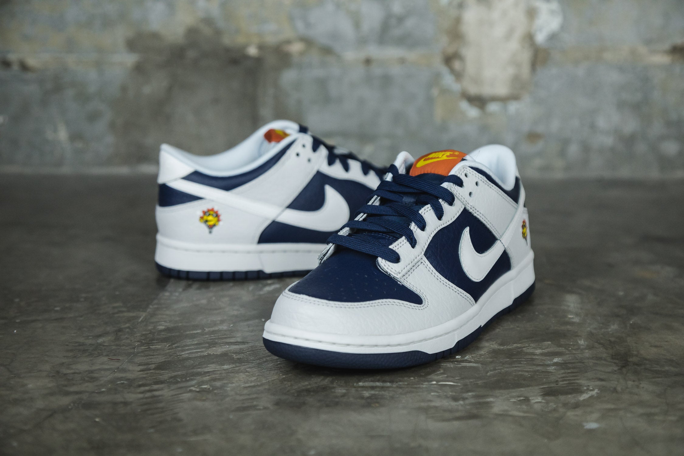 Nike Dunk Low &