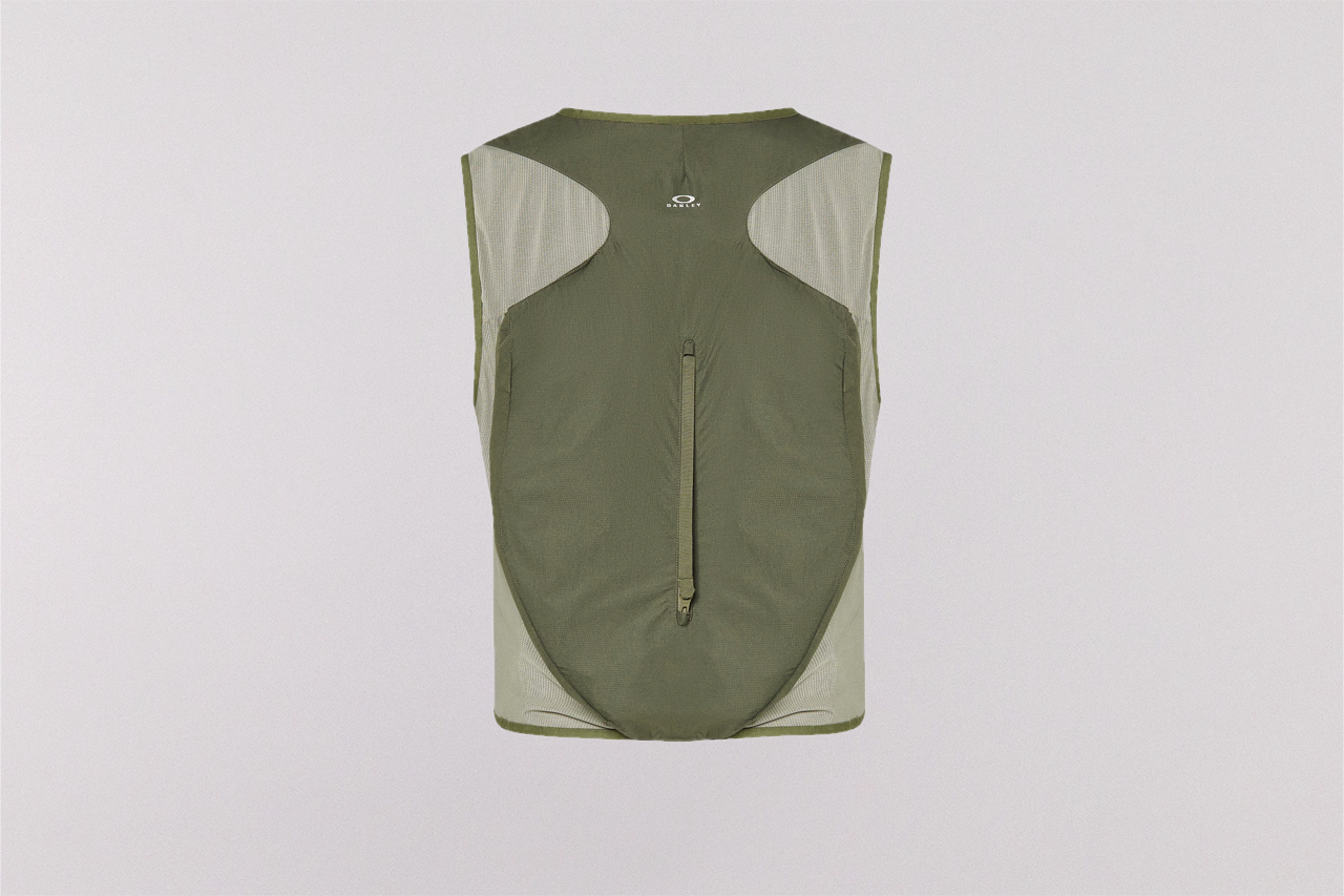 Oakley Latitude Flight Vest Poncho