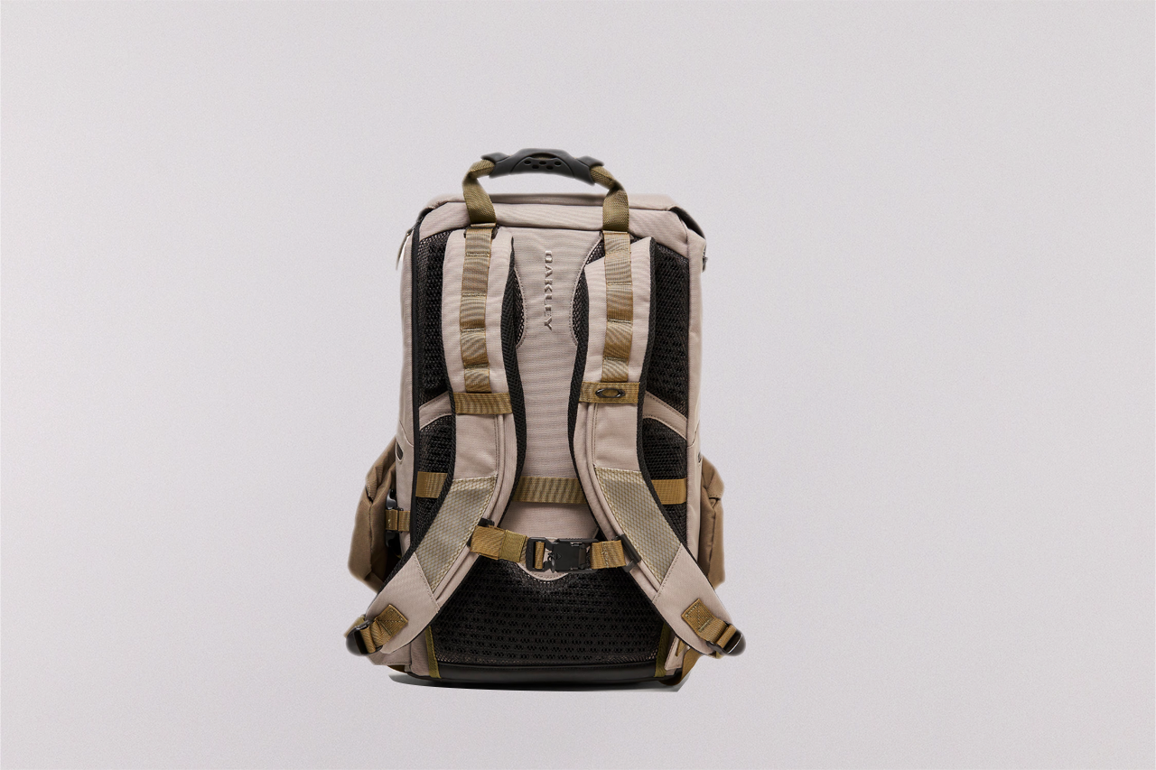 Oakley Latitude Flex Pack
