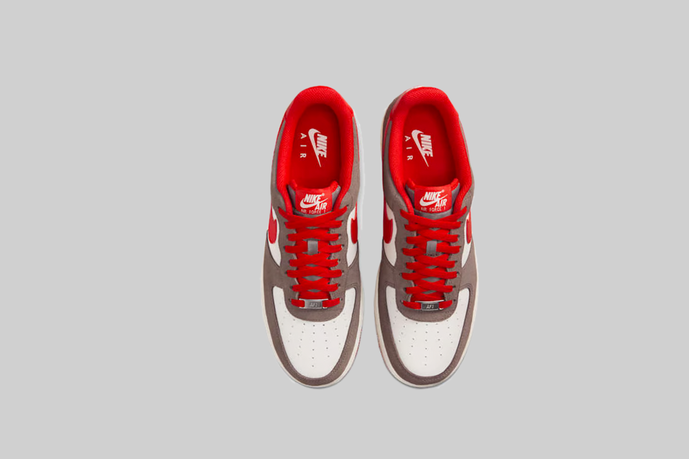 Nike Air Force 1 Low &