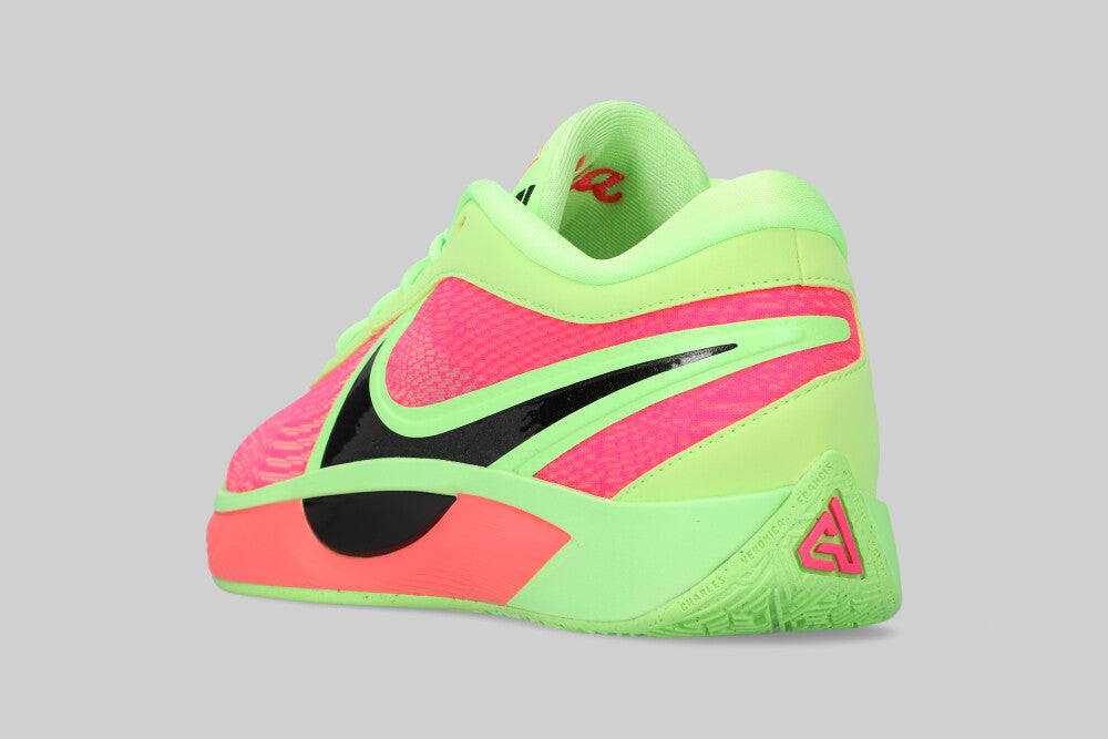 Nike Giannis Freak 6 &