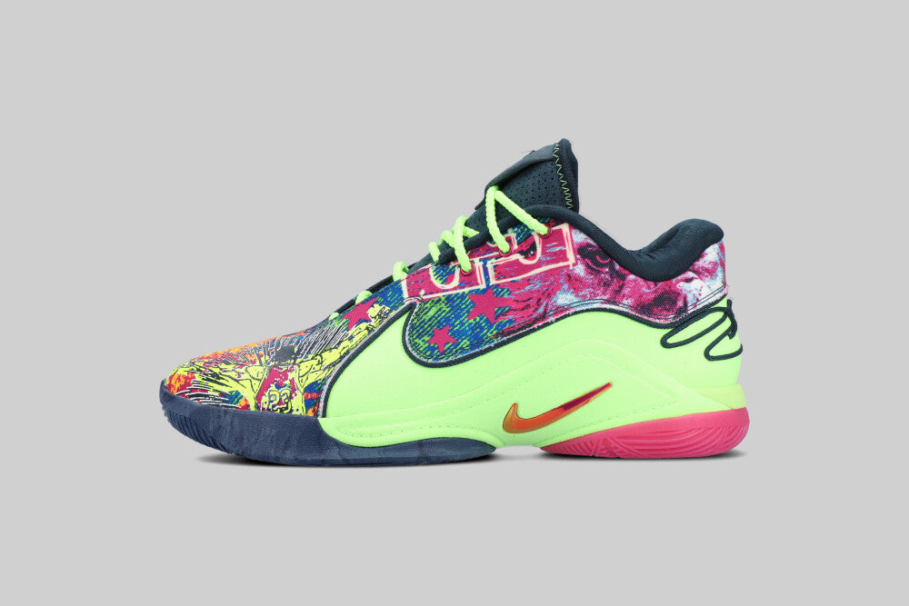 Nike LeBron XXII &
