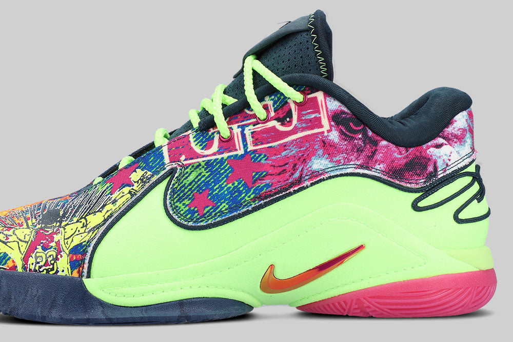 Nike LeBron XXII &