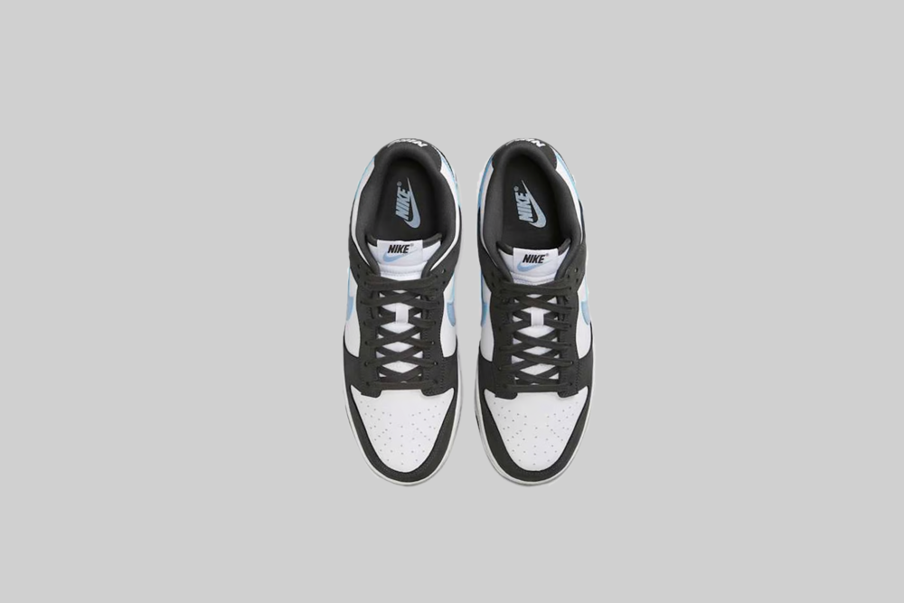 Nike Dunk Low &