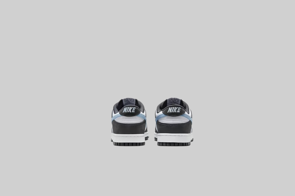 Nike Dunk Low &