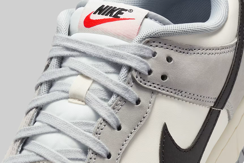 Nike Dunk Low &