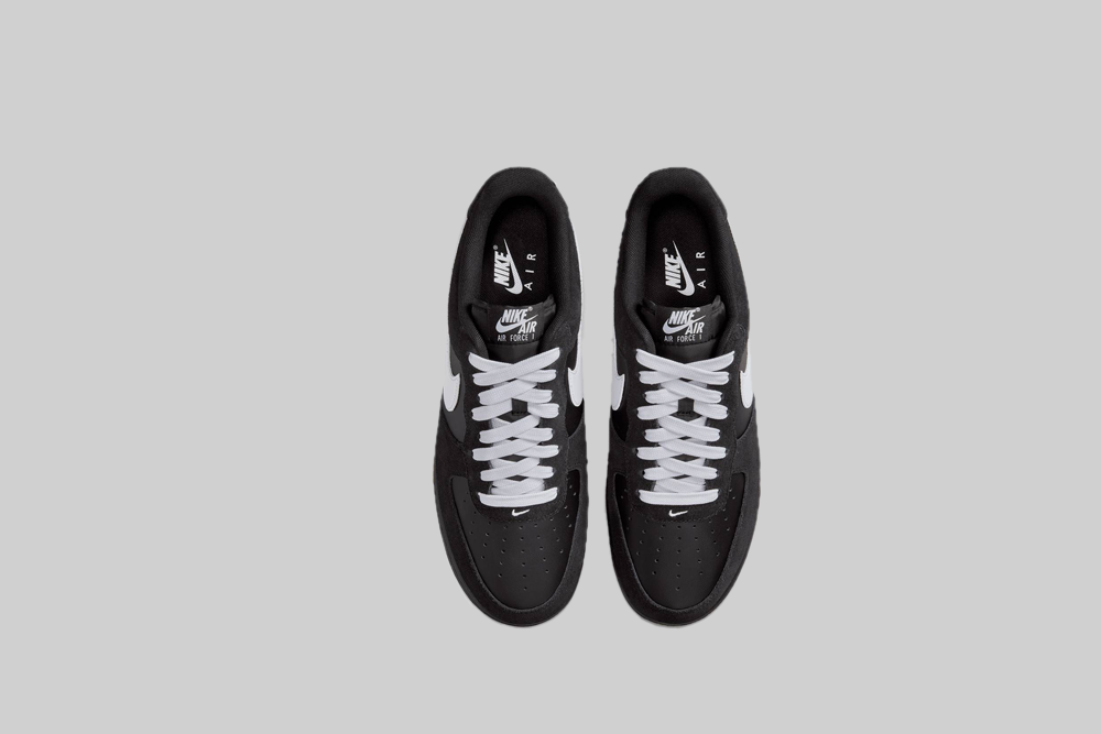 Nike Air Force 1 &
