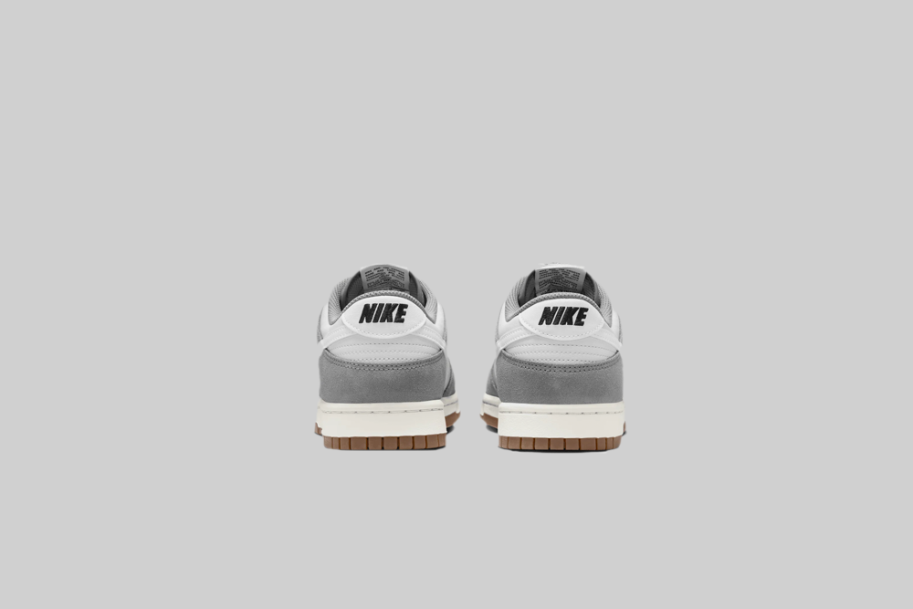 Nike Dunk Low Retro SE &