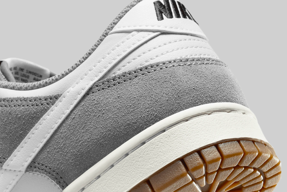 Nike Dunk Low Retro SE &