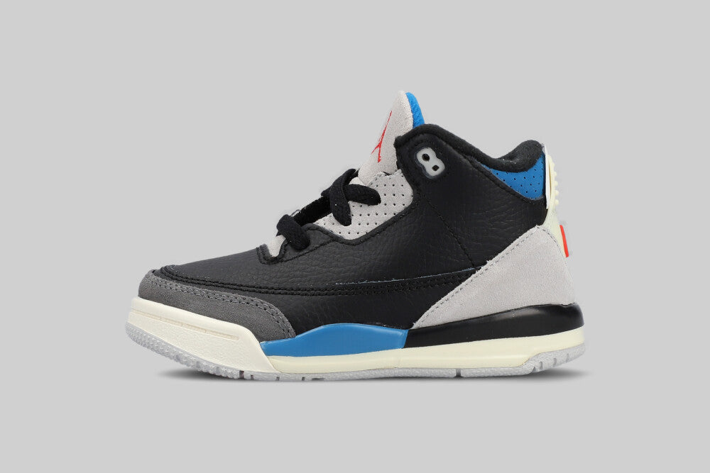 Air Jordan 3 &