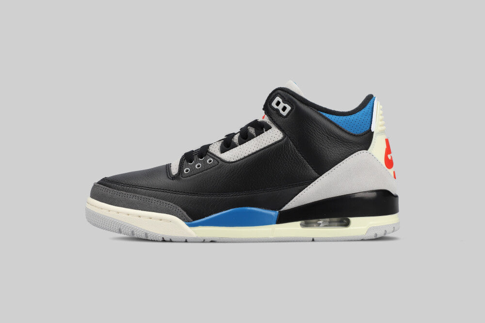 Air Jordan 3 &