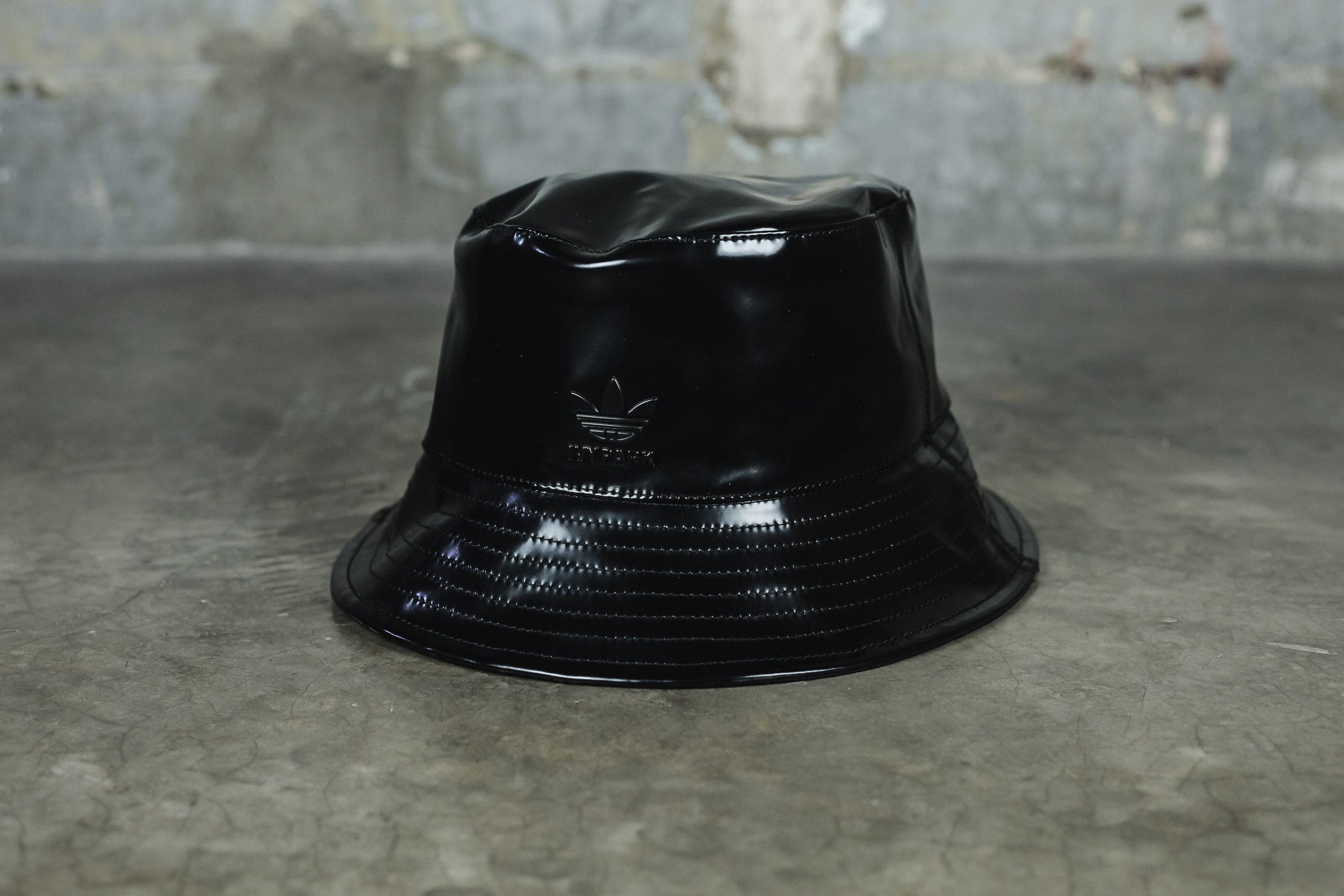 Latex store bucket hat