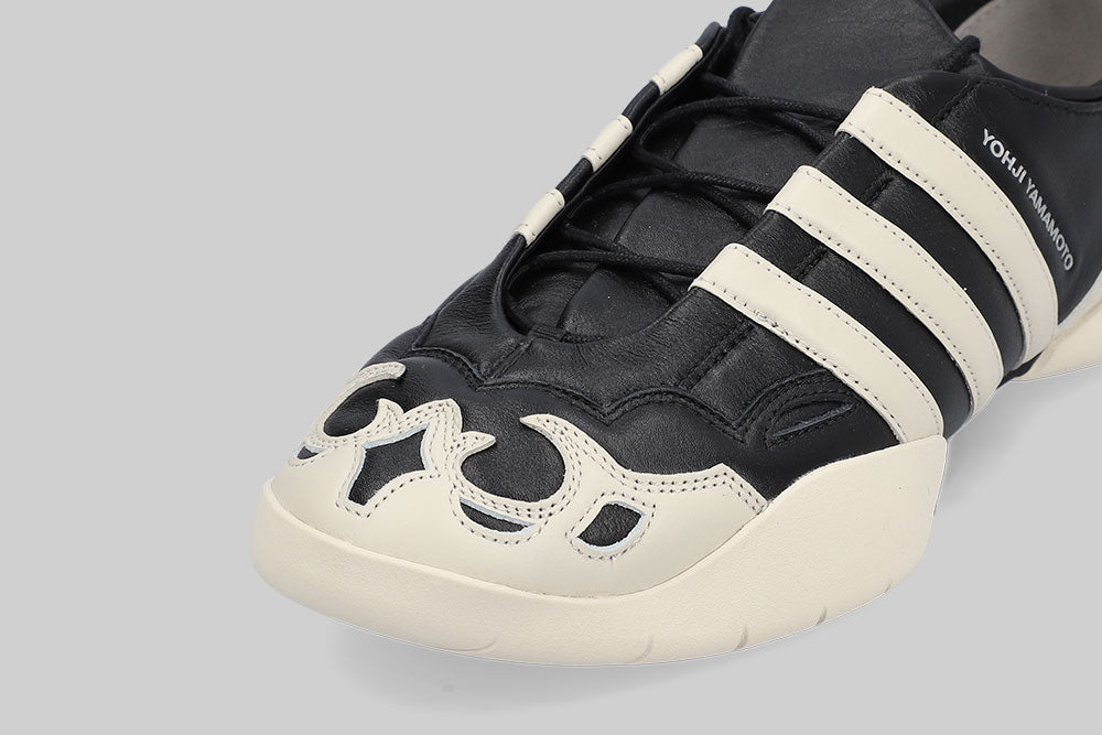adidas Y-3 Regu 2002 'Black' - JR3600