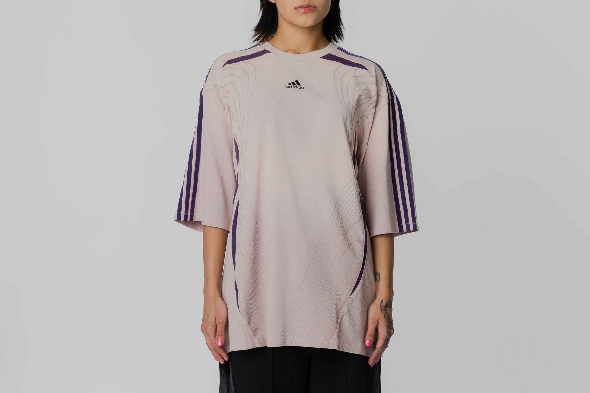 Women's adidas Adilenium Season 4 Teamgeist Oversized Washed Tee - KE9808