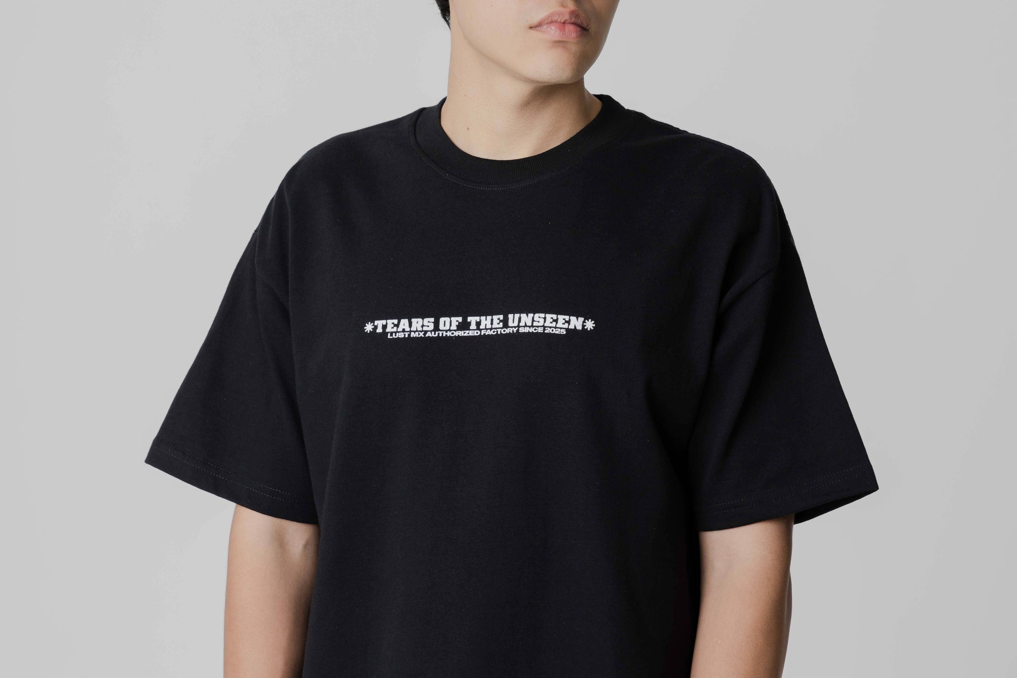 Lust Brand Tears Of The Unseen 1 Tee APP - TOP - UNISEX - ADULT - INLINE - FA - 25 en Lust México