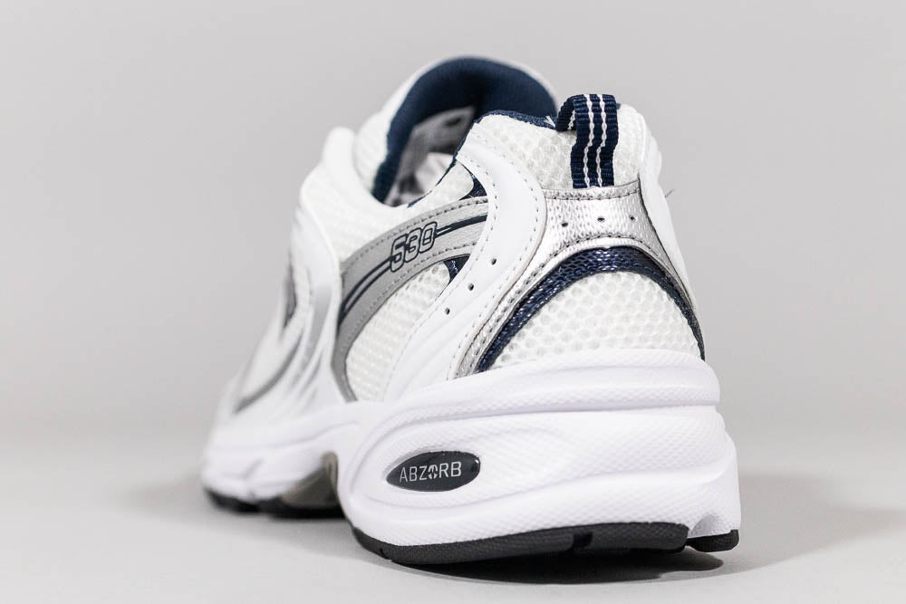 New Balance 530 &