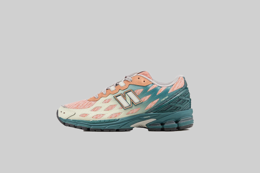 New Balance 1906 &