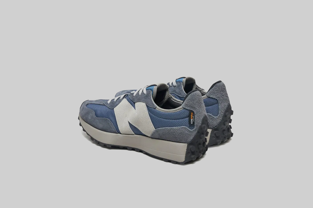 New Balance 327 &