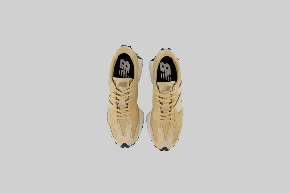 New Balance 327 &
