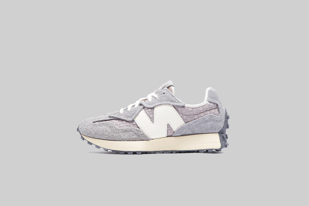New Balance 327 &