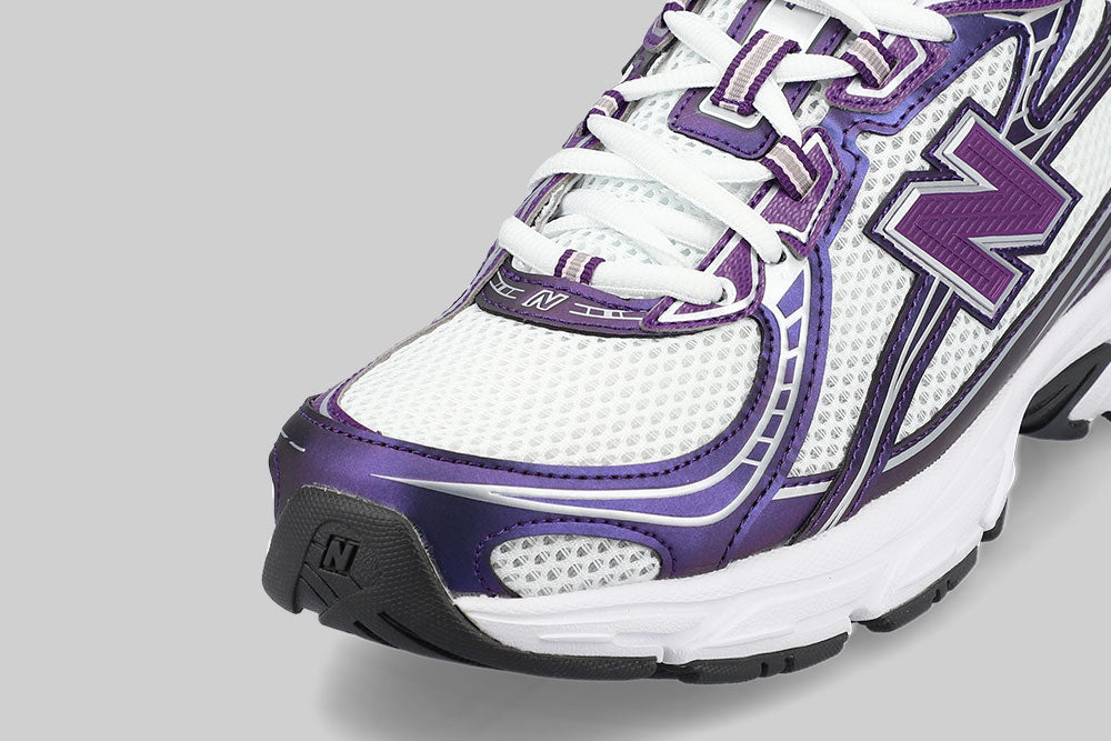 New Balance 740 &