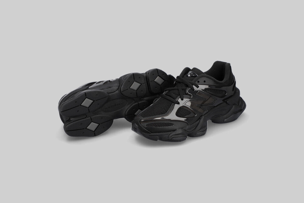 New Balance 9060 &