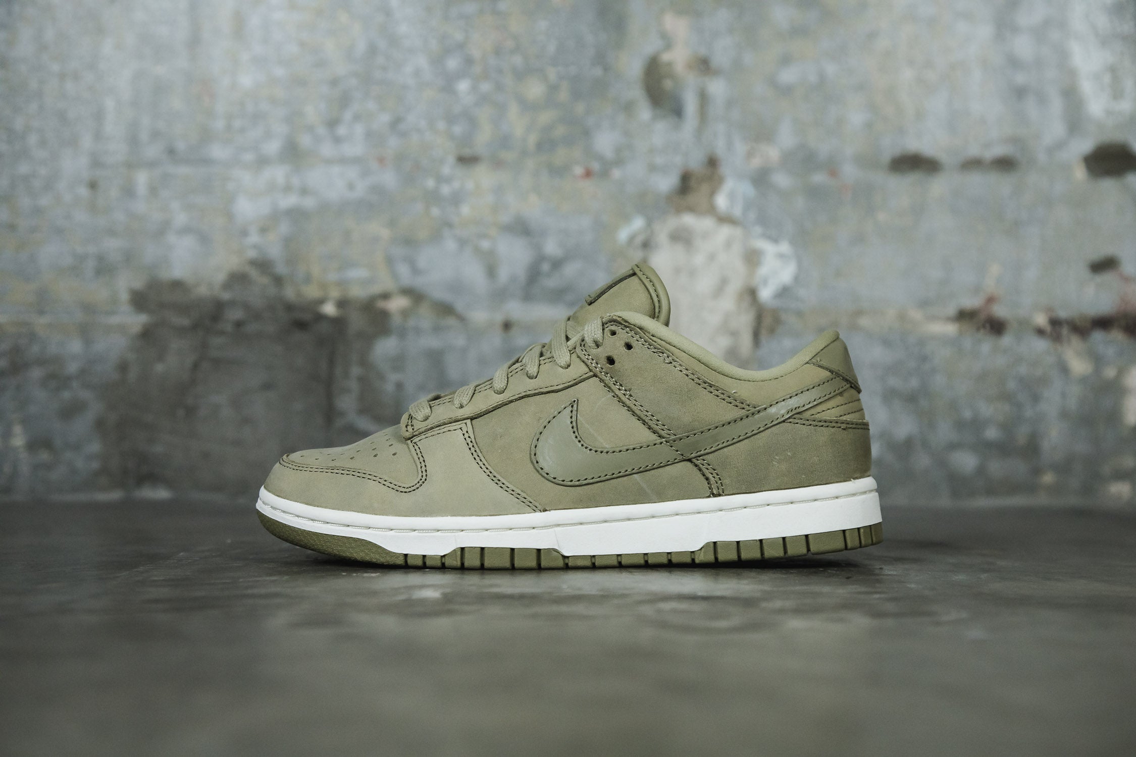 Women's Nike Dunk Low PRM MF 'Neutral Olive' – Lust México