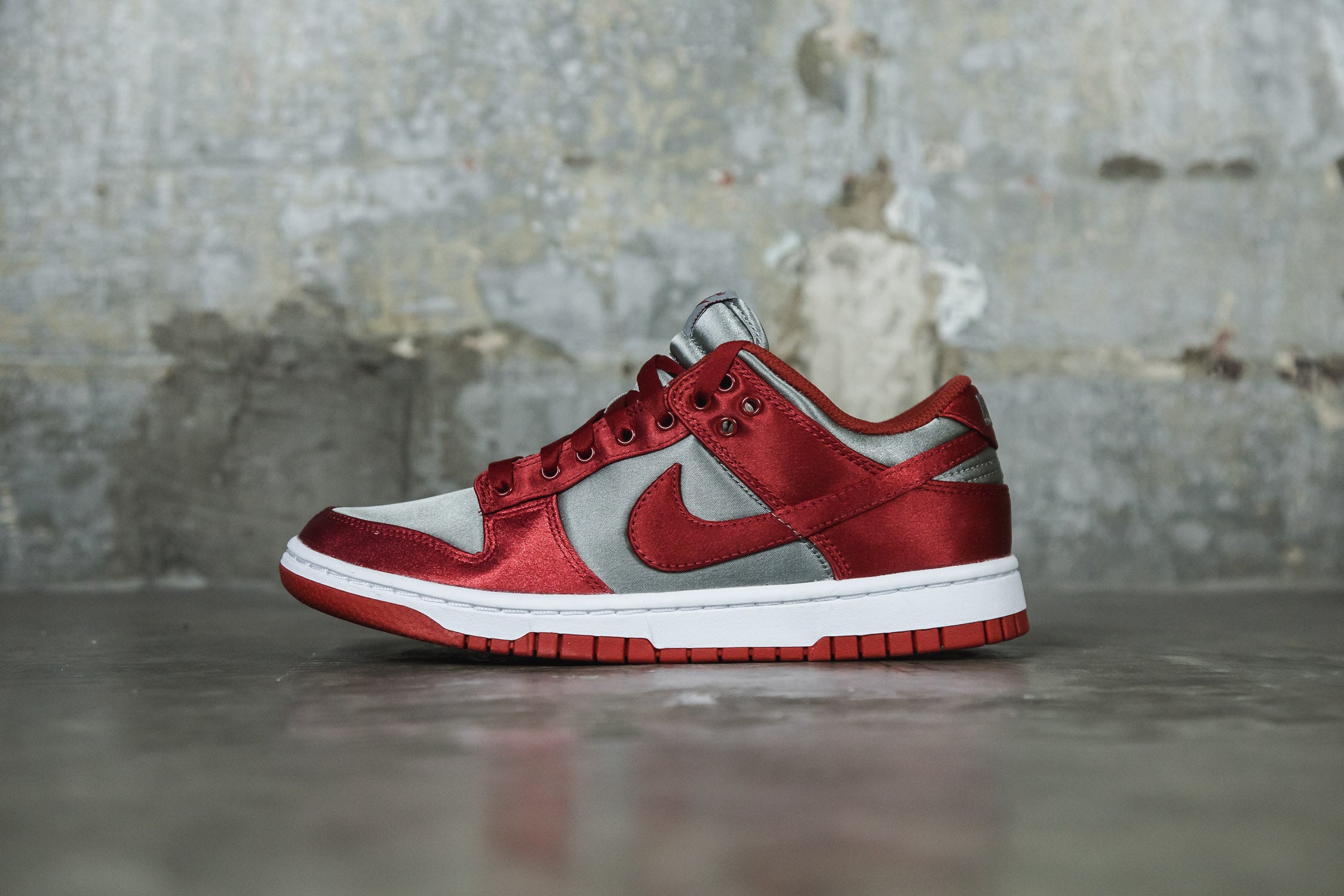 Women's Nike Dunk Low 