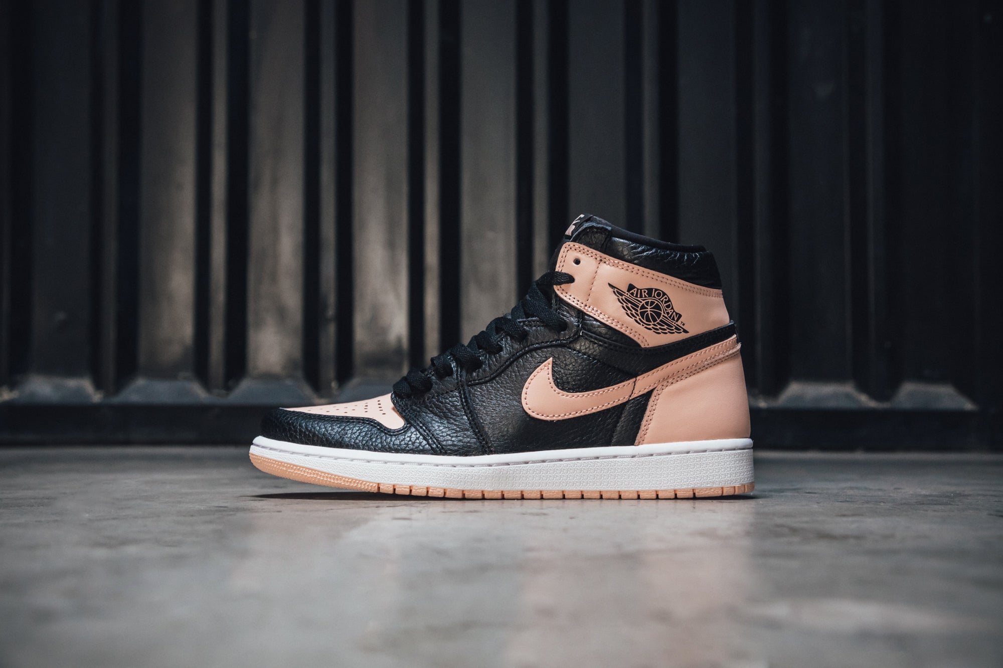 Air Jordan 1 Retro High OG ‘Crimson Tint”