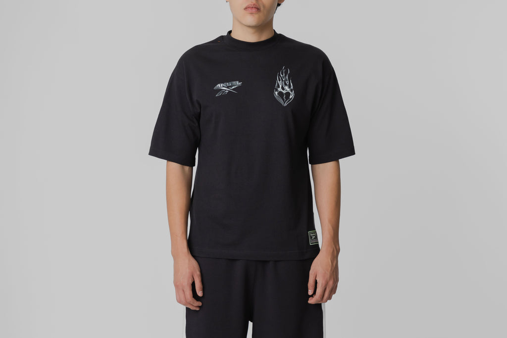 Reebok x Anuel AA  SS Tee - 100228281 APP - TOP - MEN - ADULT - QS - FA - 25 en Lust México