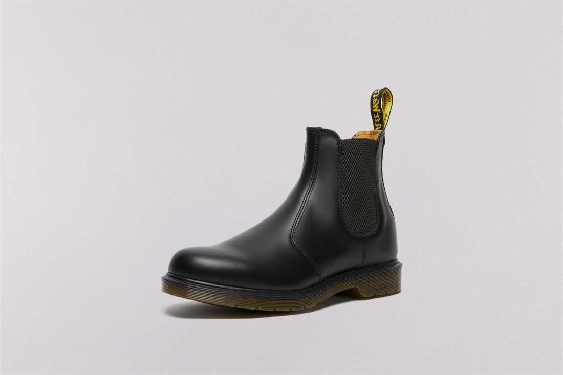 Dr. Martens Smooth Leather Chelsea Boots - [sku] - Lust México