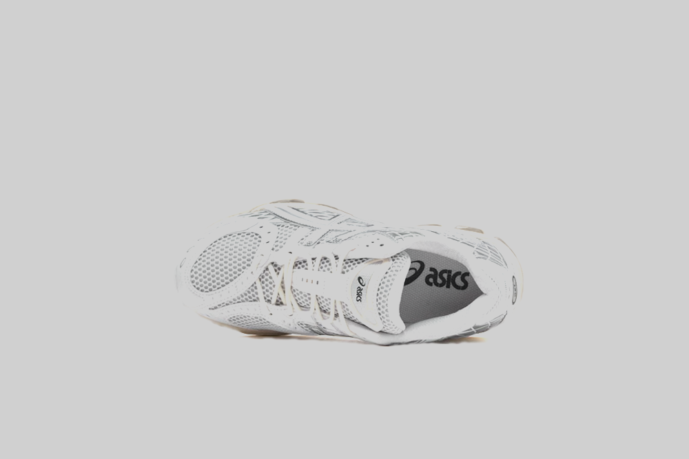 ASICS GEL-NIMBUS 10.1 White and Pure Silver'