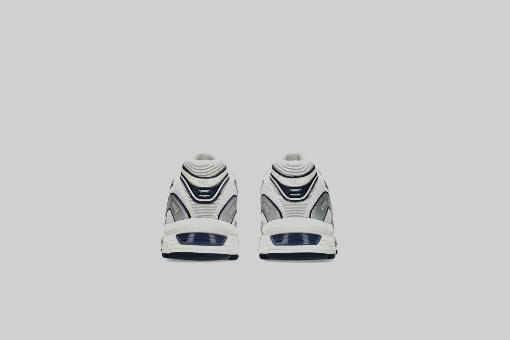 Asics GEL-STRATUS MC 'Pure Silver' - 1203B049.103