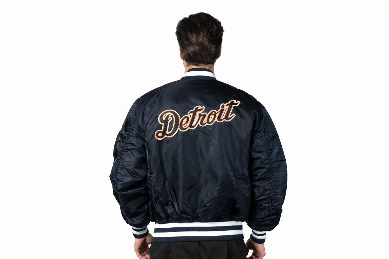 New Era Alpha Industries x Detroit Tigers Reversible Jacket