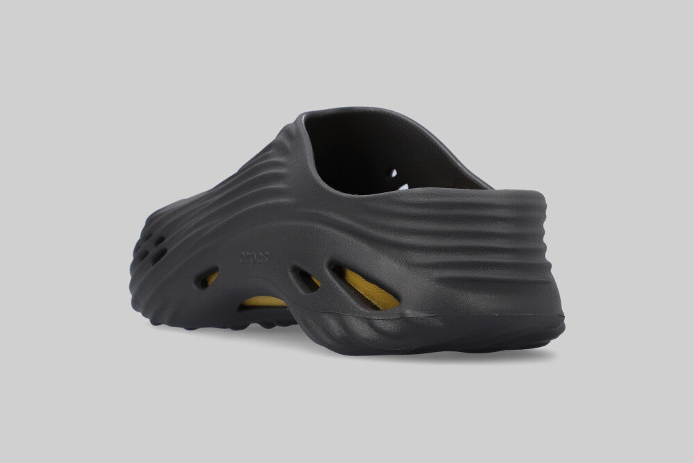 Crocs Echo Wave 'Black Sand'