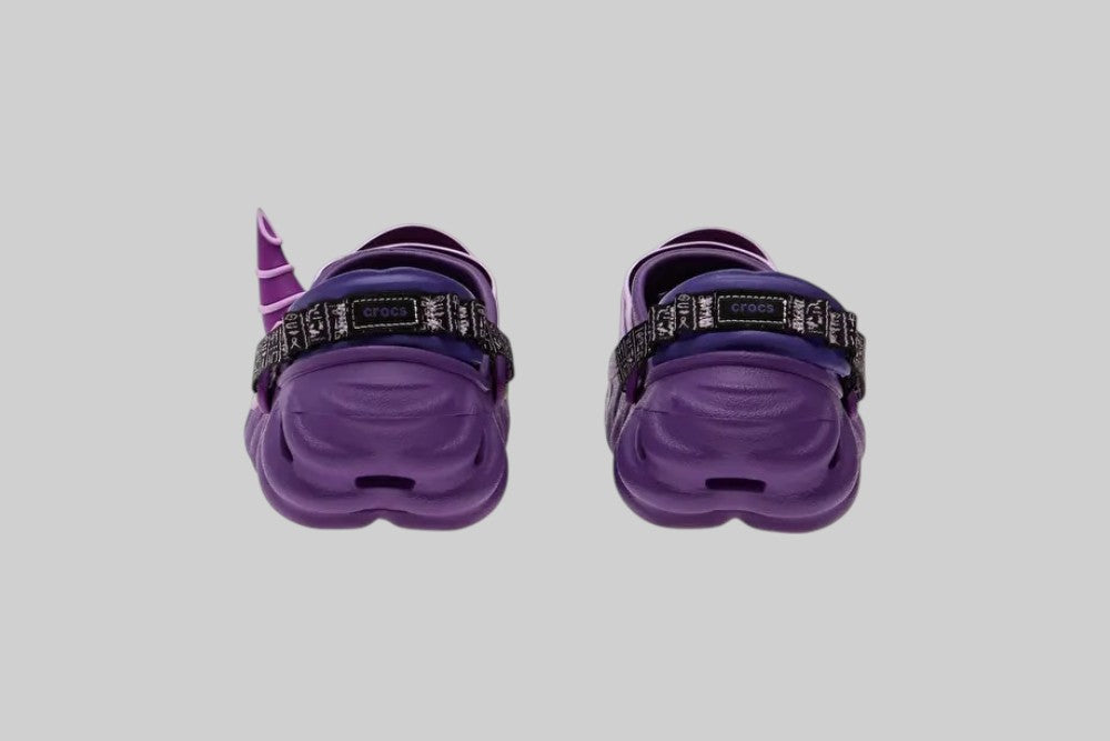Crocs x Yu-Gi-Oh Clog 'Dark Magician' - 213591-90H - Lust México