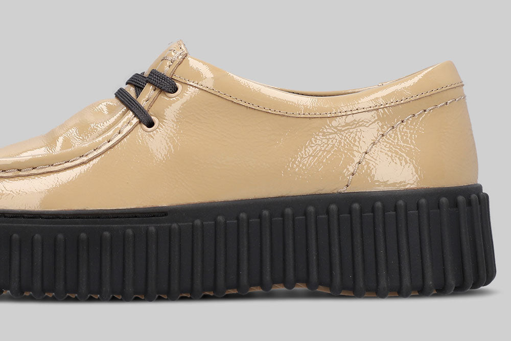 Women's Clarks Torhill Bee 'Beige Patent'