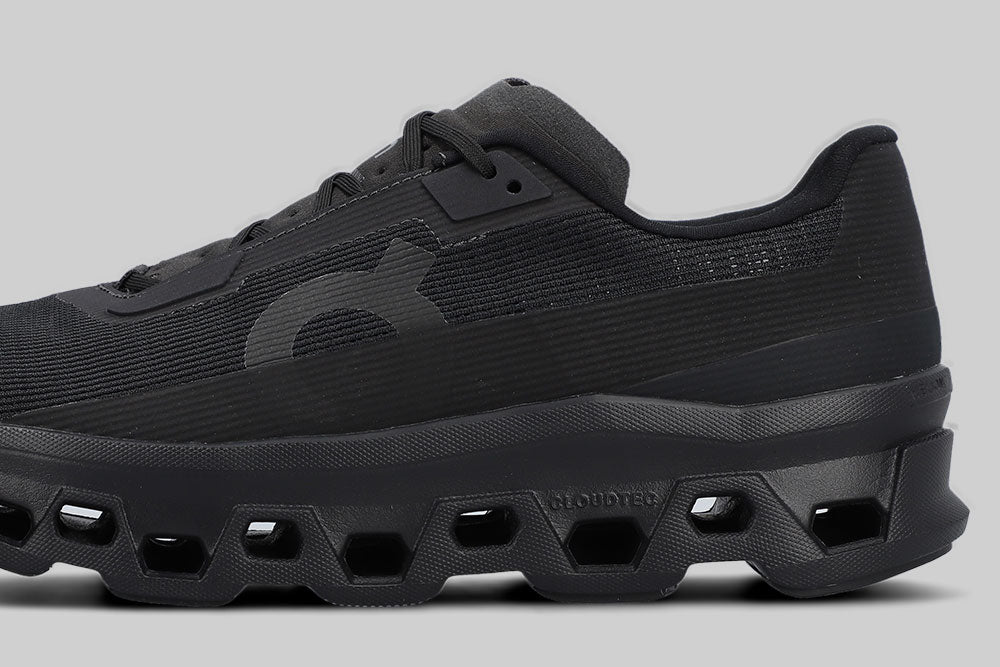 Men's On Cloudmonster Void 'Black' - 3MG10911043 - Lust México