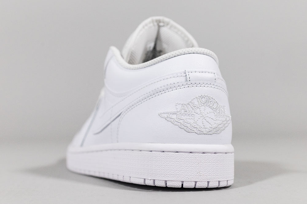 Air Jordan 1 Low &