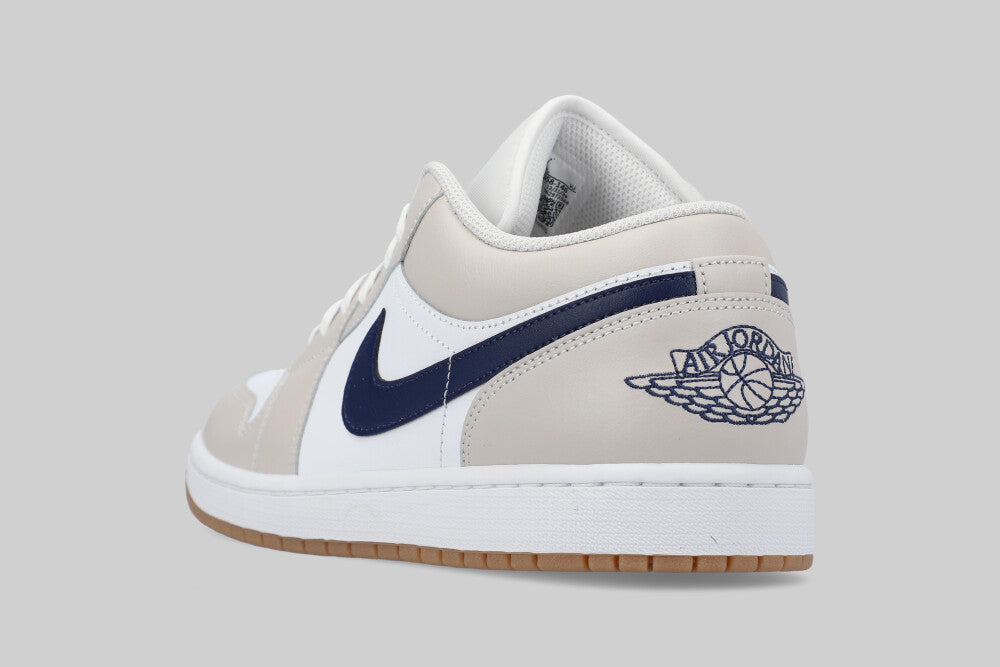 Air Jordan 1 Low 'White and Midnight Navy' - 553558-146